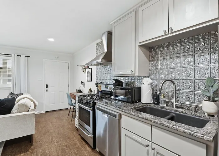 Cozy Near Tcu - Free Parking Kitchen & Wifi